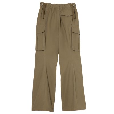 THE VERSIZED CARGO PANTS